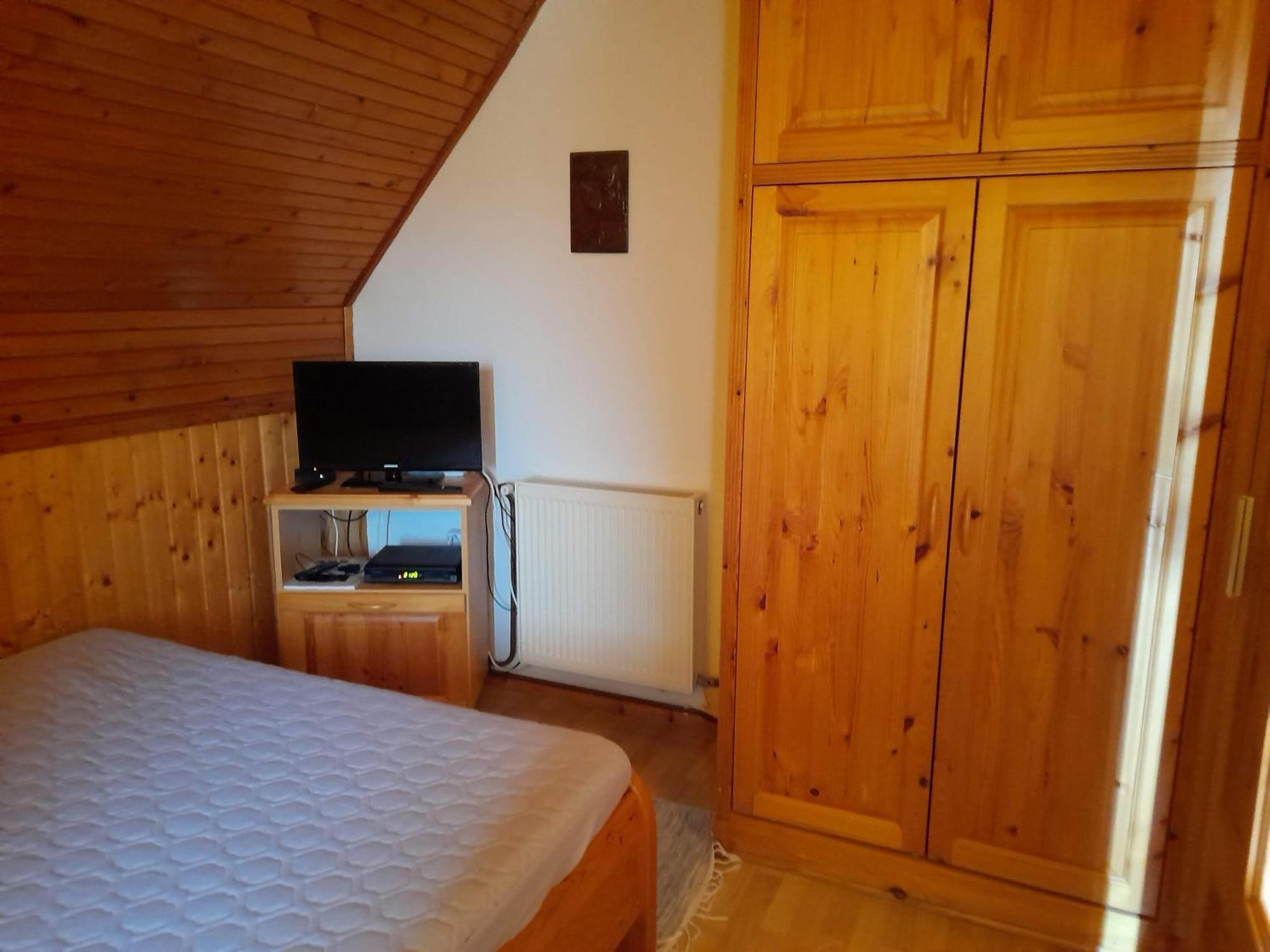 Apartamento Harmonia Vendeghaz 100 Meterre Az Igali Gyogyfuerdotol Exterior foto