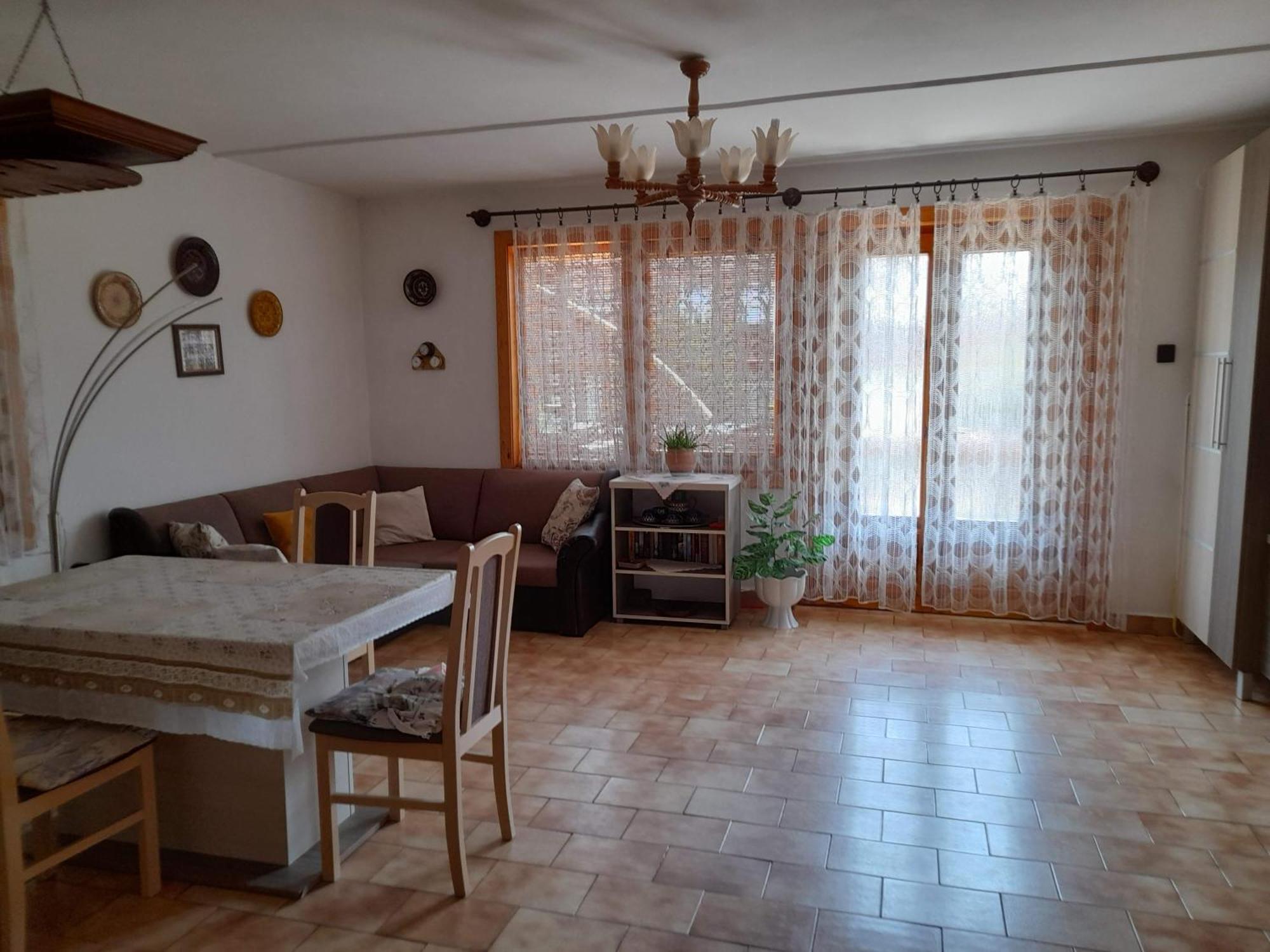 Apartamento Harmonia Vendeghaz 100 Meterre Az Igali Gyogyfuerdotol Exterior foto